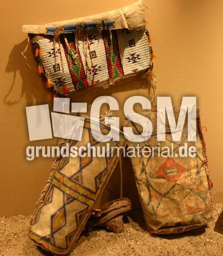 Taschen-Sioux-1890.jpg